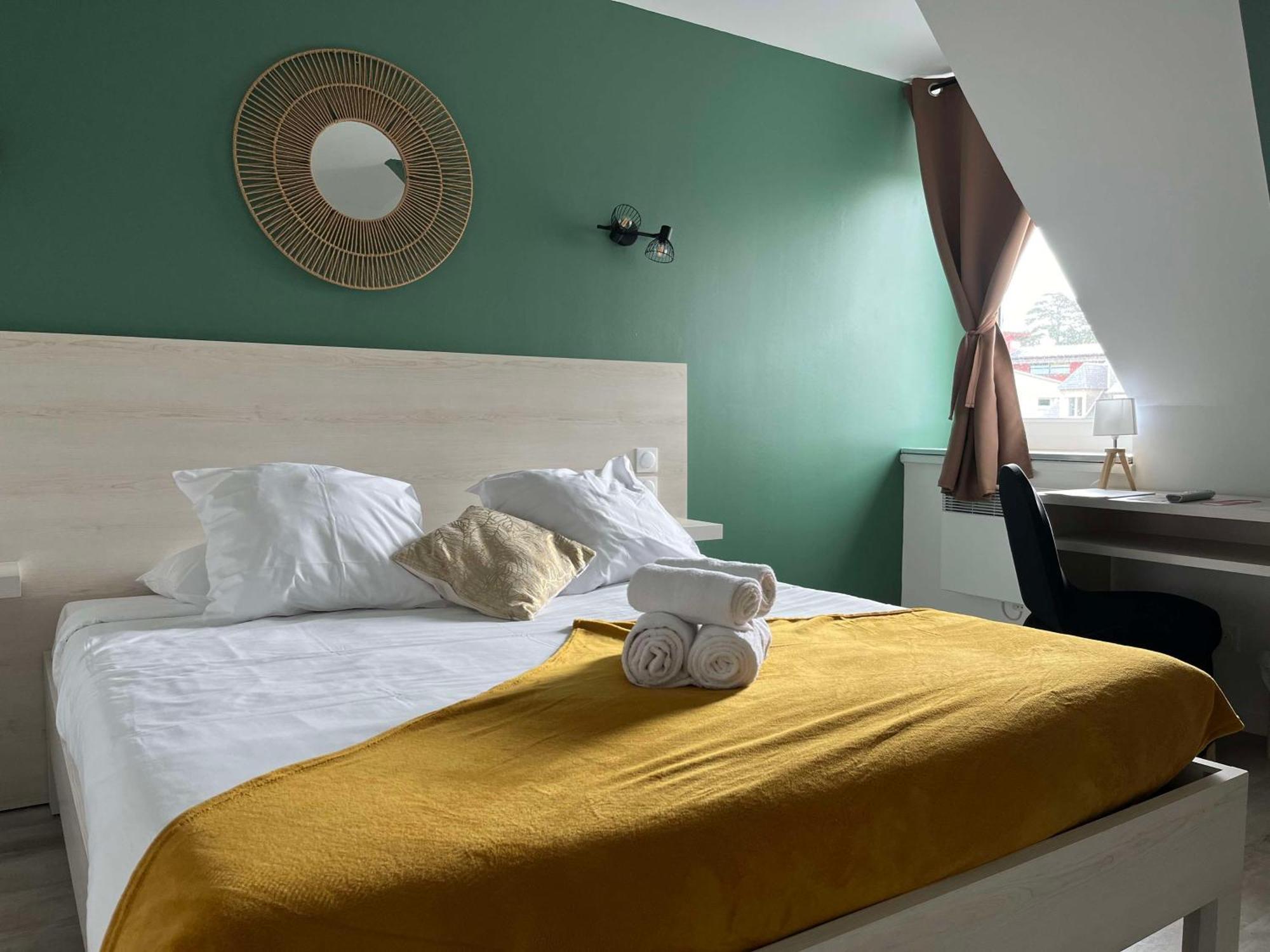 Hotel Brit Du Dauphin 3*